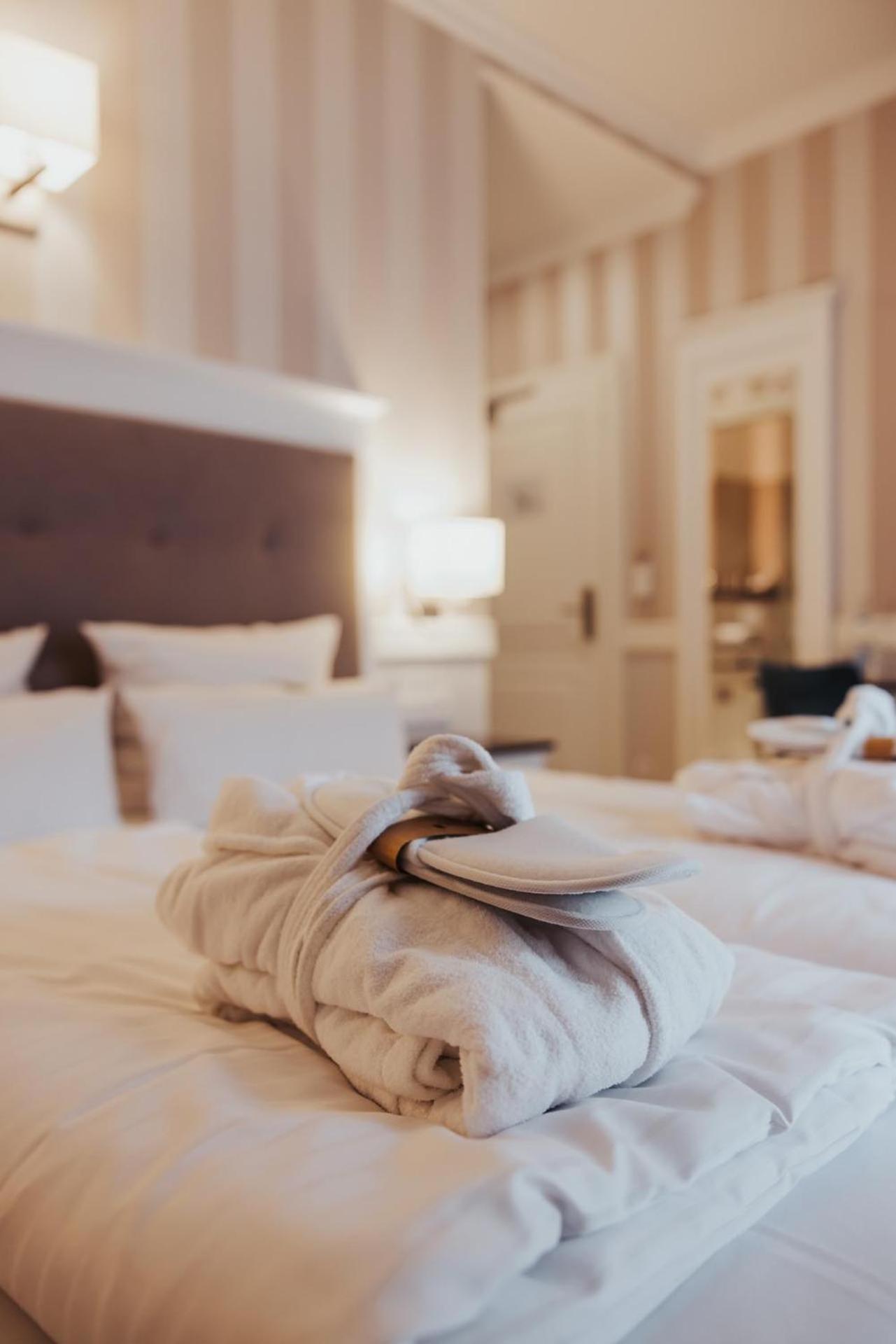 Hotel IV Jahreszeiten Kuhlungsborn Bagian luar foto